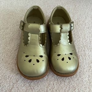 Gold toddler 9 shoe